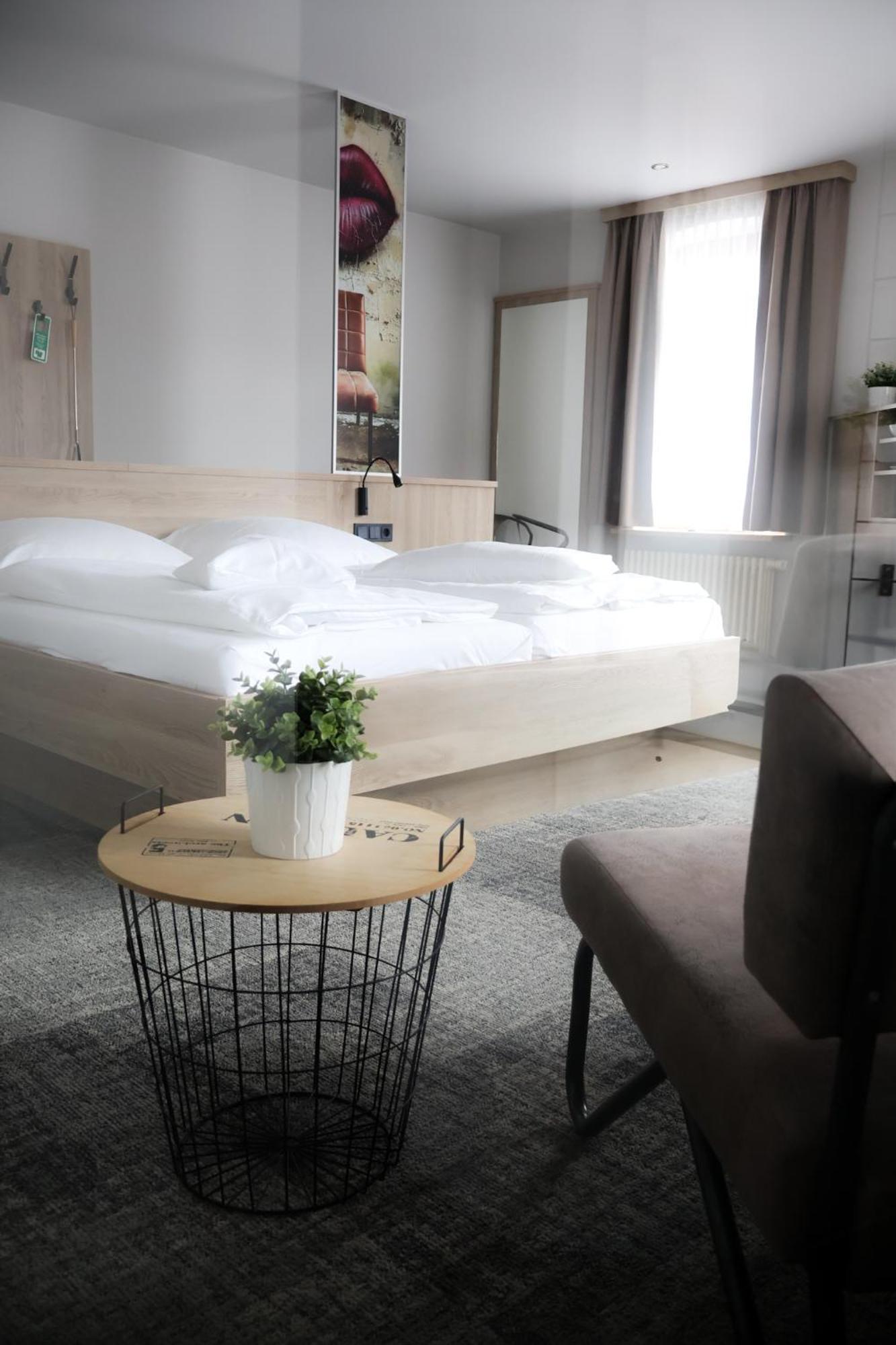 Alexxanders Hotel & Boardinghouse, Restaurant Chemnitz Habitación foto